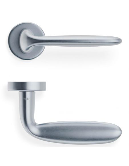 Maniglia per porta H 330 Valli collezione Fusital