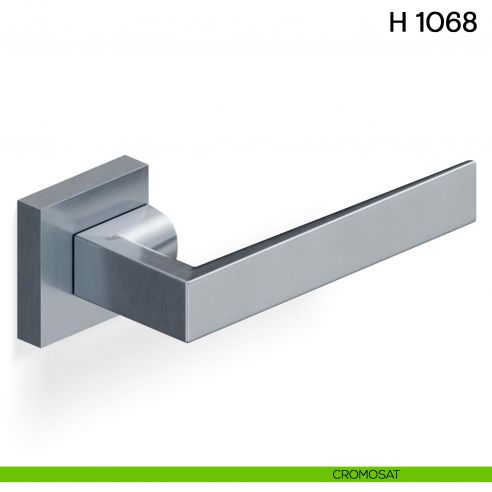 Maniglia per porta H 1068 Valli collezione Fusital con rosetta fine cromosat