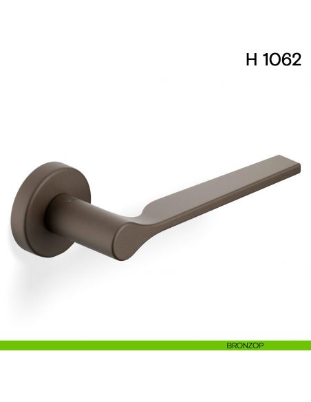 Maniglia per porta H 1062 Valli collezione Lab con rosetta fine bronzop