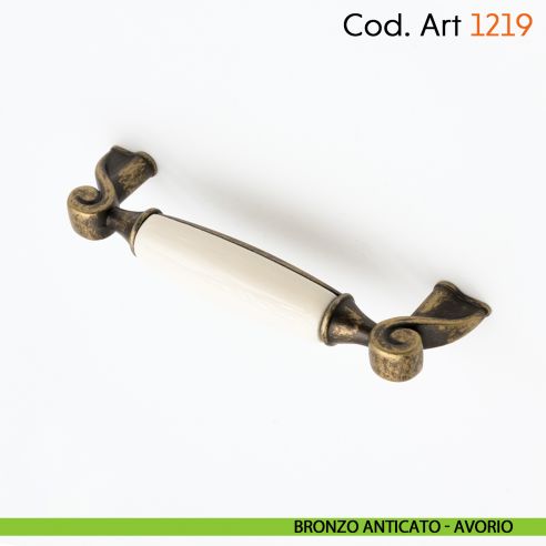Maniglia in porcellana shabby per mobile rustico Cosmov articolo 1219 - bronzo anticato - avorio