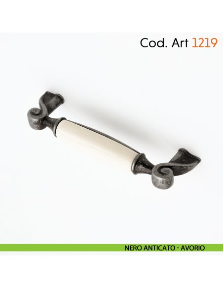 Maniglia in porcellana shabby per mobile rustico Cosmov articolo 1219 - nero anticato - avorio