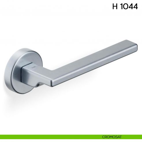 Maniglia per porta H 1044 Valli collezione Fusital cromosat