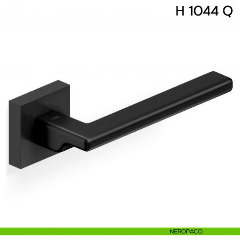 Maniglia per porta H 1044 Q Valli collezione Fusital con rosetta fine neropaco