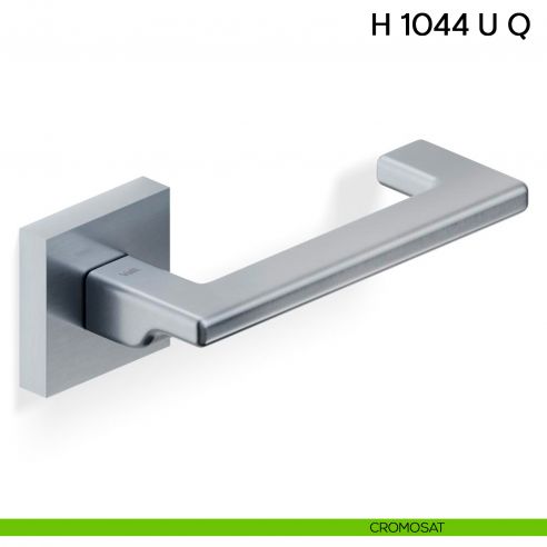 Maniglia per porta H 1044 Q U Valli collezione Fusital con rosetta quadra cromosat