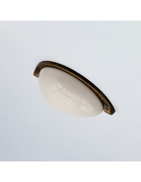 Maniglia conchiglia con porcellana per mobile shabby Cosmov articolo 1200