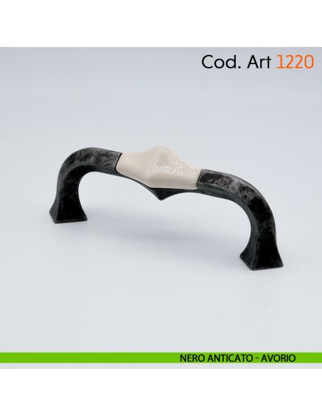 Maniglia in porcellana shabby per mobile rustico Cosmov articolo 1220 nero anticato - avorio