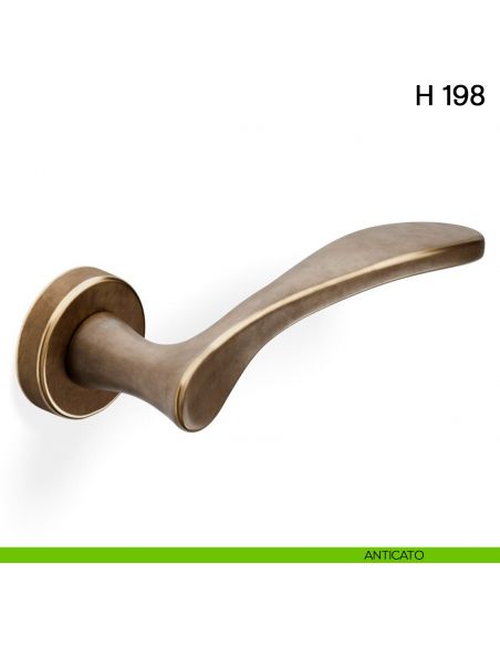 Maniglia per porta H 198 Valli collezione Fusital con rosetta fine anticato