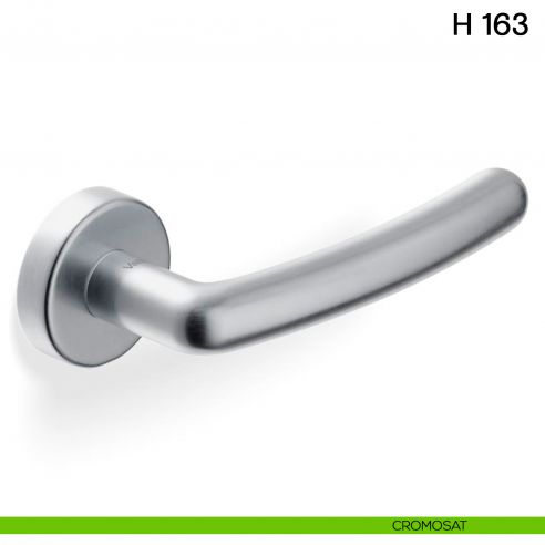 Maniglia per porta H 163 Valli collezione Lab con rosetta fine cromosat