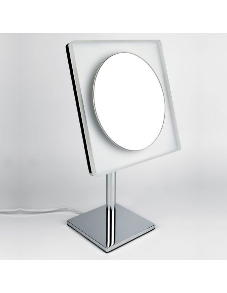 Specchio ingranditore da appoggio 3x con luce LED Colombo Design