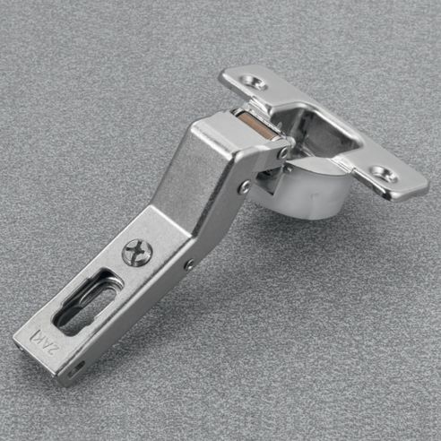 Cerniera Salice C7A6KE9 Silentia+ apertura 110 gradi applicazione angolare positiva 37 gradi mezzo sormonto