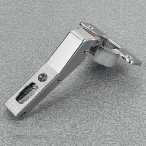Cerniera Salice C7A6ME9AC Silentia+ apertura 110 gradi applicazione angolare positiva 45 gradi a filo