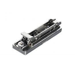 Base H 6 dritta Domi a innesto rapido con clip e regolabile per cerniera Salice BAP3R69