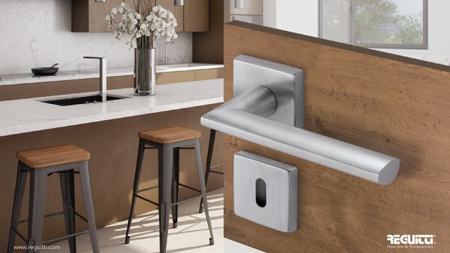 j40 ixia q. reguitti